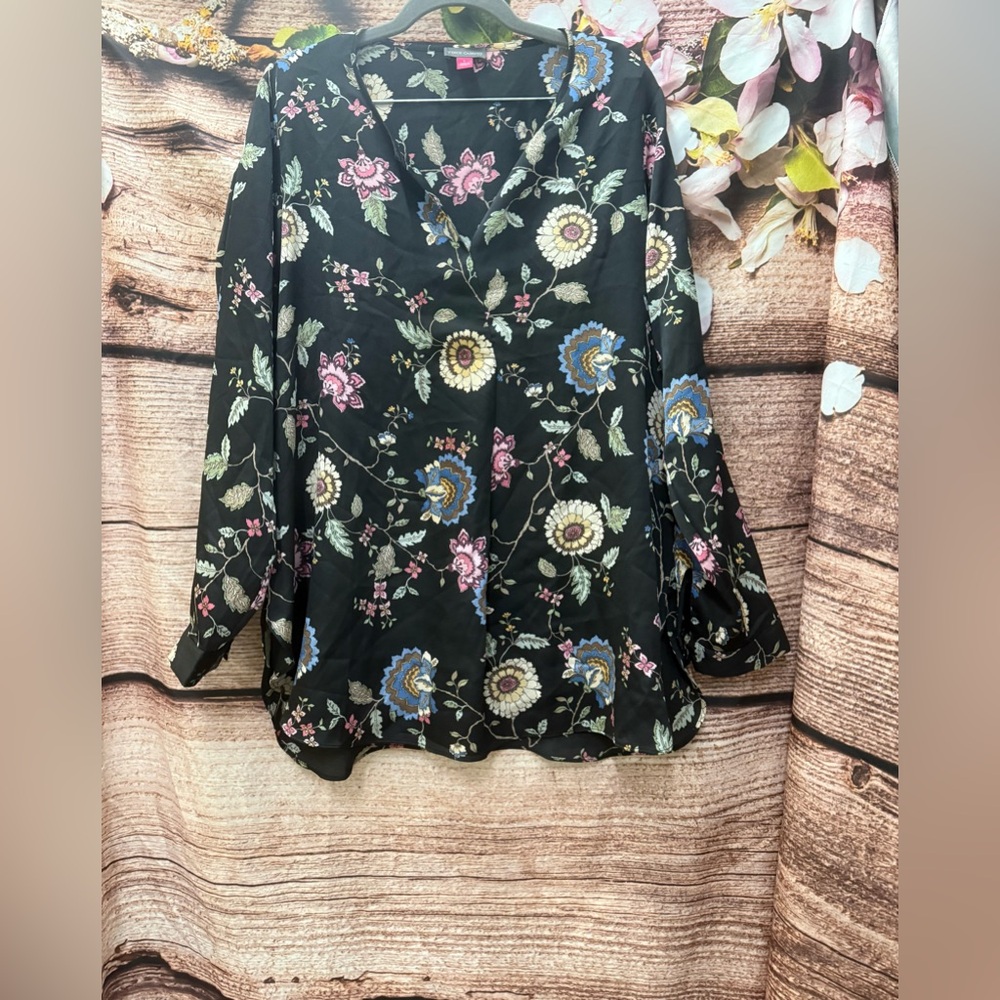 Vince Camuto Black Floral Blouse